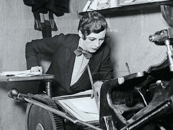 Молодые и красивые. Мода двадцатых годов Молодые и красивые. Мода двадцатых годов