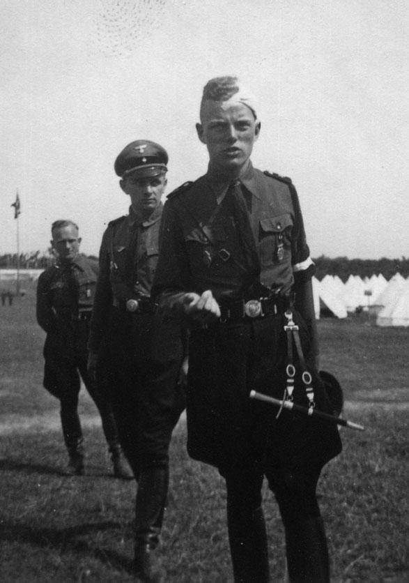 12-я танковая дивизия СС «Гитлерюгенд» 12-я танковая дивизия СС «Гитлерюгенд»