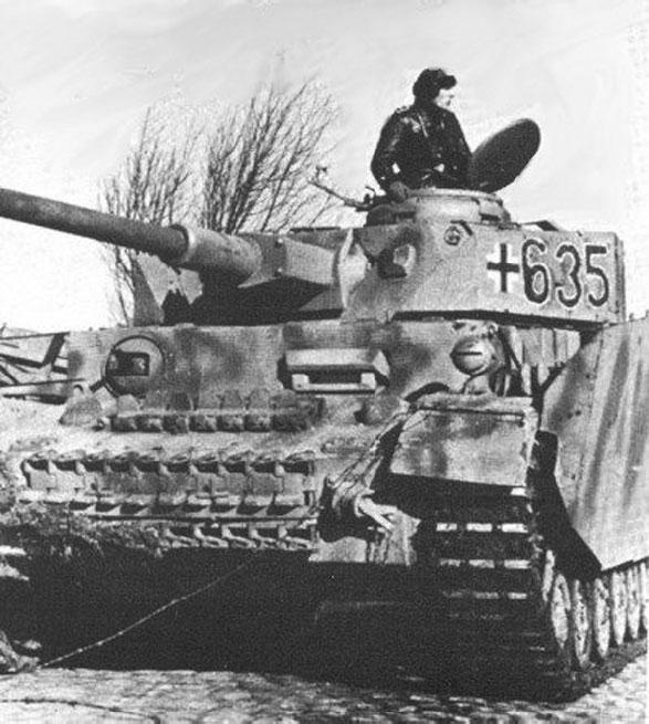 12-я танковая дивизия СС «Гитлерюгенд» 12-я танковая дивизия СС «Гитлерюгенд»