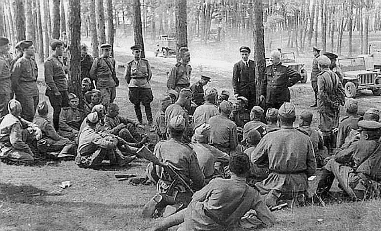 Воспоминания. Время. Люди. Власть. В 2 книгах. Книга 1 Воспоминания. Время. Люди. Власть. В 2 книгах. Книга 1