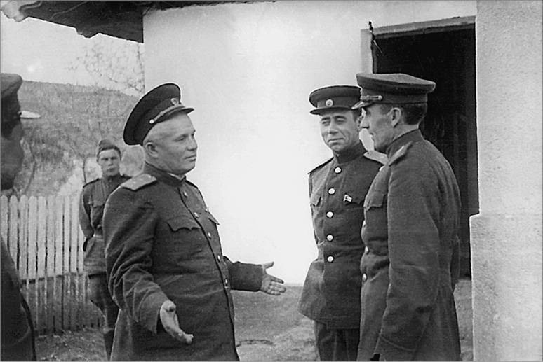 Воспоминания. Время. Люди. Власть. В 2 книгах. Книга 1 Воспоминания. Время. Люди. Власть. В 2 книгах. Книга 1
