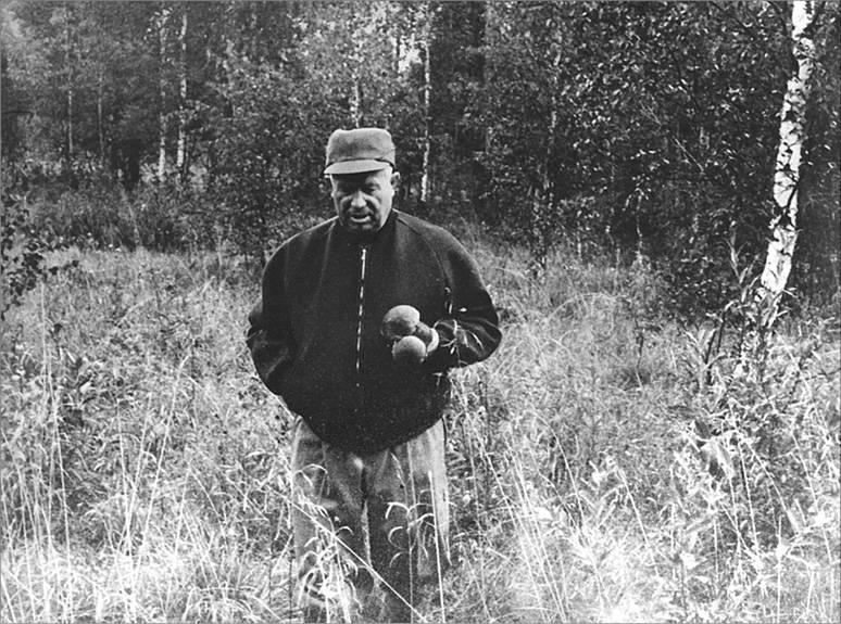 Воспоминания. Время. Люди. Власть. В 2 книгах. Книга 1 Воспоминания. Время. Люди. Власть. В 2 книгах. Книга 1