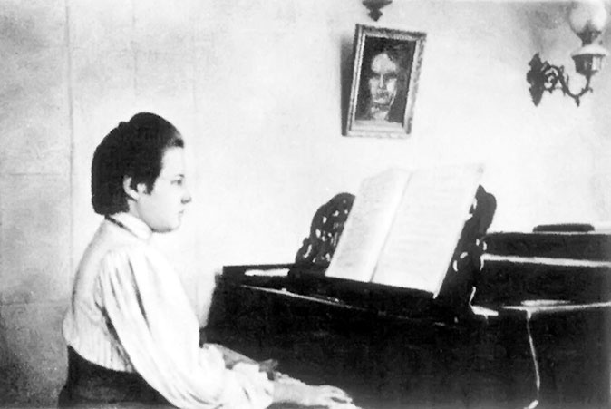 Марина Цветаева. Беззаконная комета Марина Цветаева. Беззаконная комета