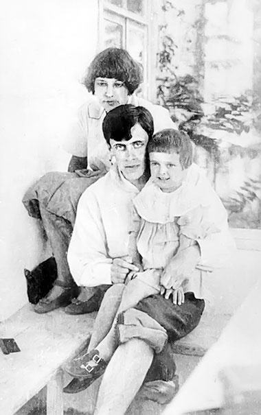 Марина Цветаева. Беззаконная комета Марина Цветаева. Беззаконная комета