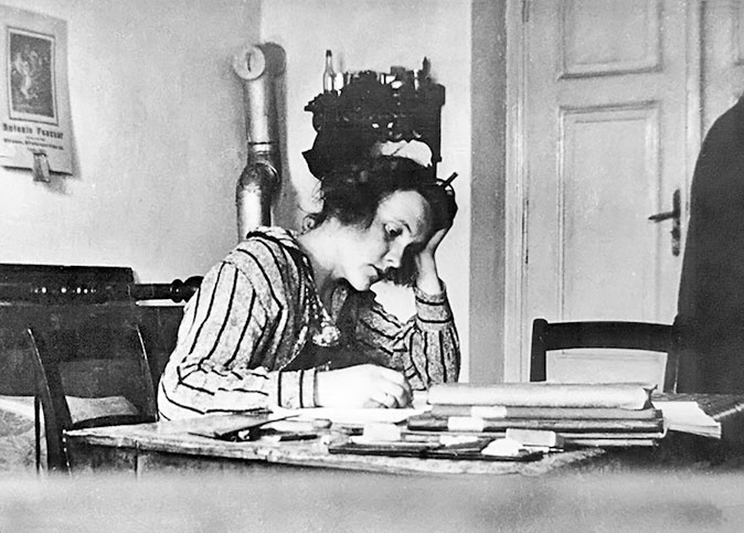 Марина Цветаева. Беззаконная комета Марина Цветаева. Беззаконная комета
