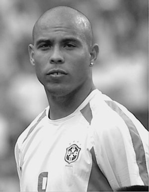 100 великих футбольных матчей