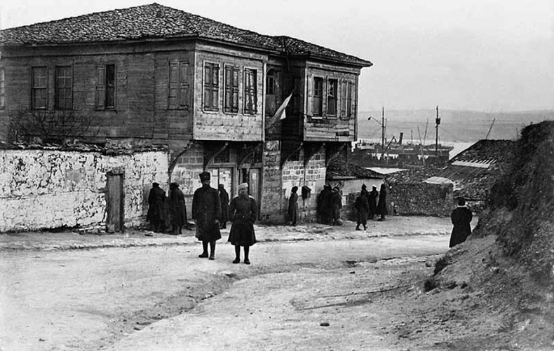 Изгнанная армия. Полвека военной эмиграции. 1920-1970 гг. Изгнанная армия. Полвека военной эмиграции. 1920-1970 гг.
