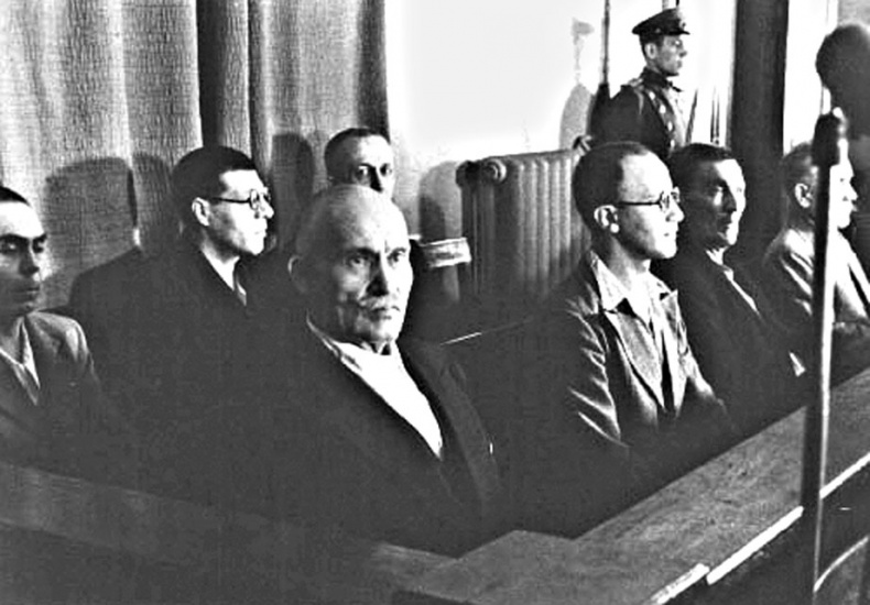 Изгнанная армия. Полвека военной эмиграции. 1920-1970 гг. Изгнанная армия. Полвека военной эмиграции. 1920-1970 гг.