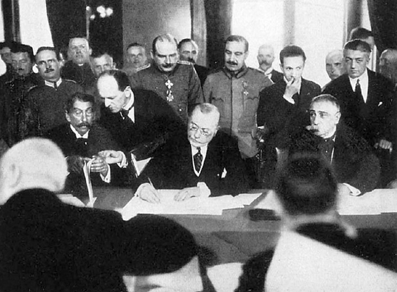 100 великих тайн Первой Мировой 100 великих тайн Первой Мировой