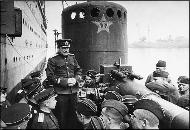 На трудных дорогах войны. В борьбе за Севастополь и Кавказ На трудных дорогах войны. В борьбе за Севастополь и Кавказ