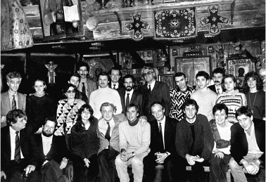 Феликс Медведев. Козырная судьба легендарного интервьюера, библиофила, игрока Феликс Медведев. Козырная судьба легендарного интервьюера, библиофила, игрока