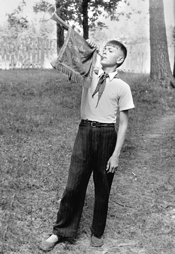 Феликс Медведев. Козырная судьба легендарного интервьюера, библиофила, игрока Феликс Медведев. Козырная судьба легендарного интервьюера, библиофила, игрока