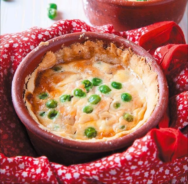 Готовим в форме для кексов. Маффины. Булочки. Закуски. Завтраки Готовим в форме для кексов. Маффины. Булочки. Закуски. Завтраки