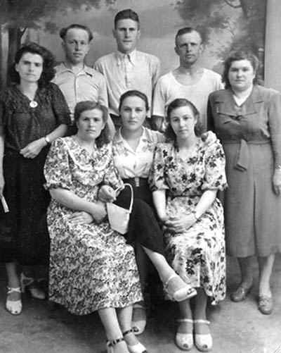 Нонна Мордюкова и Вячеслав Тихонов. Как казачка Штирлица любила Нонна Мордюкова и Вячеслав Тихонов. Как казачка Штирлица любила