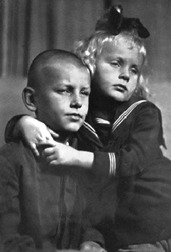 Алла Ларионова и Николай Рыбников. Любовь на Заречной улице Алла Ларионова и Николай Рыбников. Любовь на Заречной улице