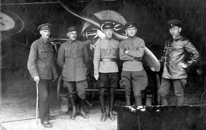 Я буду летать! Первая русская женщина-летчица Зинаида Кокорина Я буду летать! Первая русская женщина-летчица Зинаида Кокорина