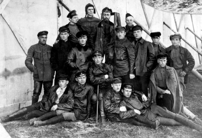 Я буду летать! Первая русская женщина-летчица Зинаида Кокорина Я буду летать! Первая русская женщина-летчица Зинаида Кокорина