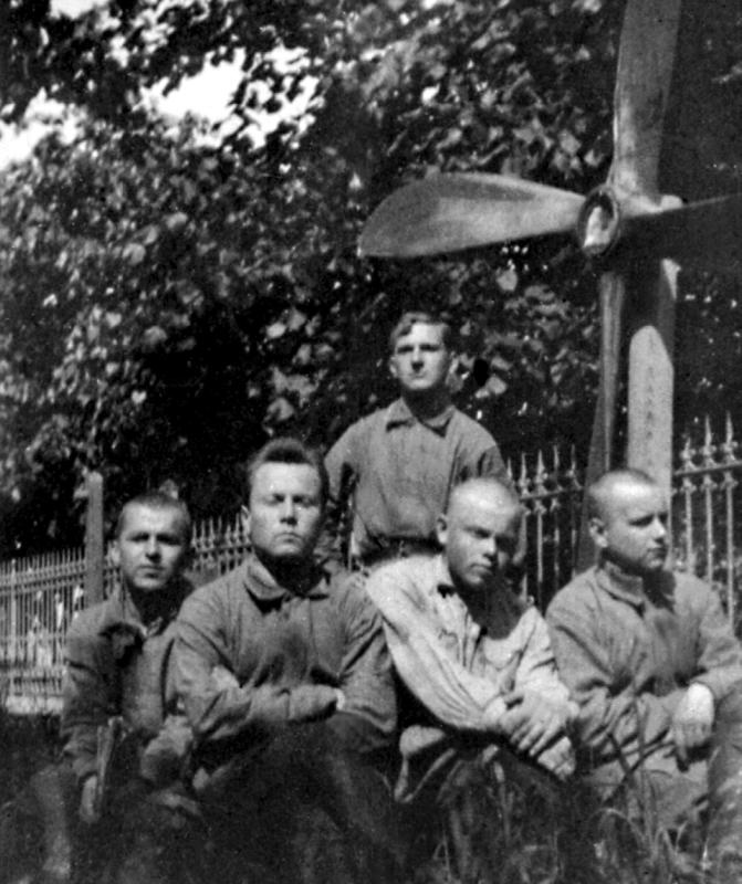 Я буду летать! Первая русская женщина-летчица Зинаида Кокорина Я буду летать! Первая русская женщина-летчица Зинаида Кокорина