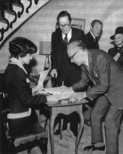 Ромен Гари, хамелеон Ромен Гари, хамелеон