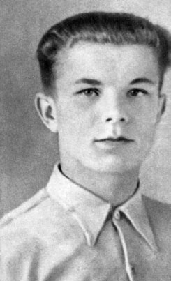 Юрий Гагарин. Человек-легенда Юрий Гагарин. Человек-легенда