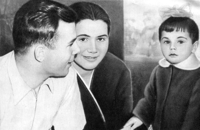 Юрий Гагарин. Человек-легенда Юрий Гагарин. Человек-легенда