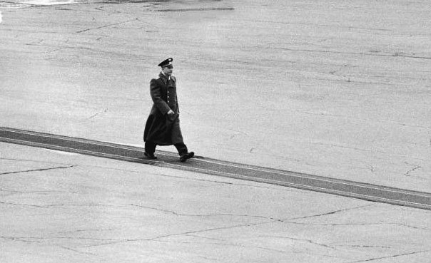 Юрий Гагарин. Человек-легенда Юрий Гагарин. Человек-легенда