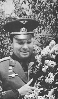 Юрий Гагарин. Человек-легенда Юрий Гагарин. Человек-легенда