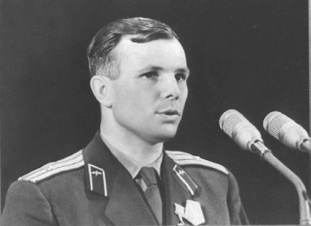 Юрий Гагарин. Человек-легенда Юрий Гагарин. Человек-легенда
