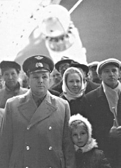 Юрий Гагарин. Человек-легенда Юрий Гагарин. Человек-легенда