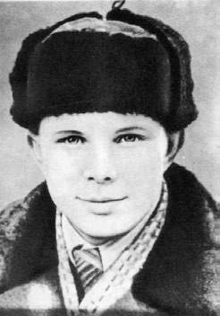 Юрий Гагарин. Человек-легенда Юрий Гагарин. Человек-легенда