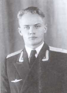 30 лет в ОГПУ-НКВД-МВД. От оперуполномоченного до заместителя министра 30 лет в ОГПУ-НКВД-МВД. От оперуполномоченного до заместителя министра