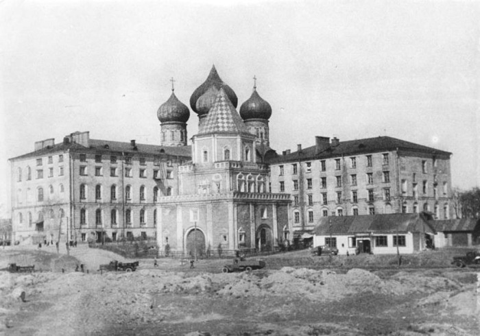 Москва при Романовых. К 400-летию царской династии Романовых Москва при Романовых. К 400-летию царской династии Романовых