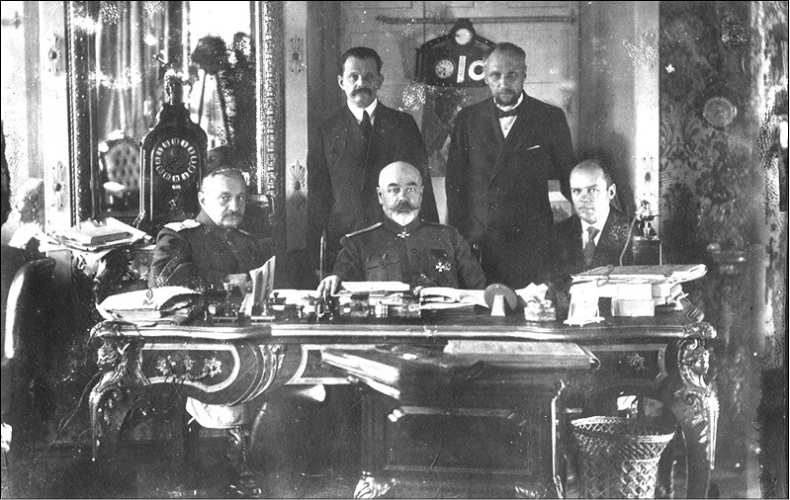 Красные против белых. Спецслужбы в Гражданской войне 1917-1922 Красные против белых. Спецслужбы в Гражданской войне 1917-1922