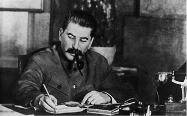 Сталин и Берия. Секретные архивы Кремля. Оболганные герои или исчадия ада? Сталин и Берия. Секретные архивы Кремля. Оболганные герои или исчадия ада?