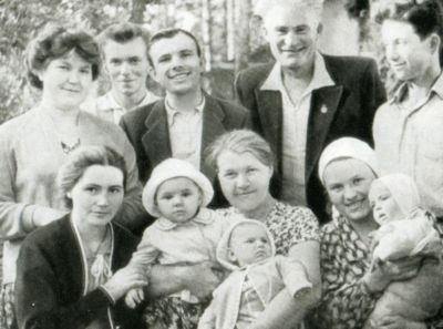 Юрий Гагарин Юрий Гагарин