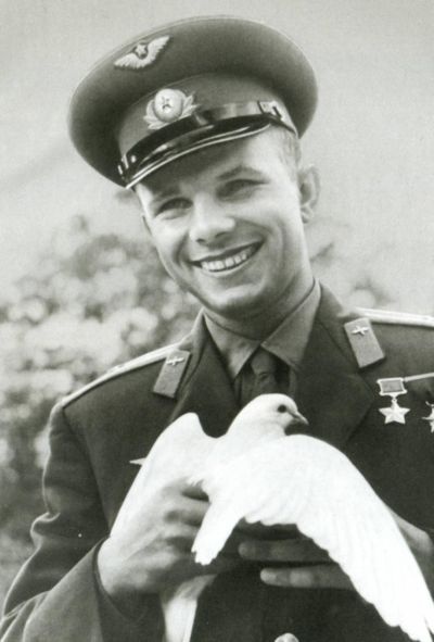 Юрий Гагарин Юрий Гагарин