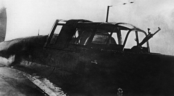 Штурмовики. «Мы взлетали в ад» Штурмовики. «Мы взлетали в ад»