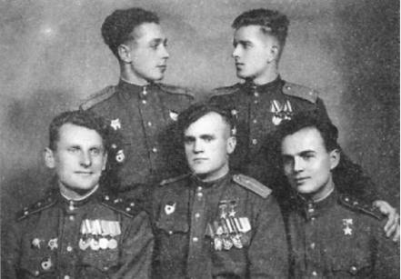 Записки летчицы У-2. Женщины-авиаторы в годы Великой Отечественной войны. 1942-1945 Записки летчицы У-2. Женщины-авиаторы в годы Великой Отечественной войны. 1942-1945