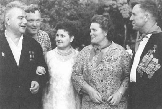 Записки летчицы У-2. Женщины-авиаторы в годы Великой Отечественной войны. 1942-1945 Записки летчицы У-2. Женщины-авиаторы в годы Великой Отечественной войны. 1942-1945