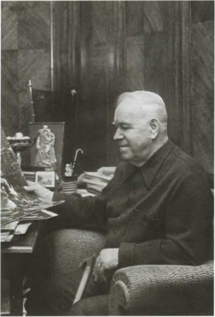 Жуков. Маршал на белом коне Жуков. Маршал на белом коне