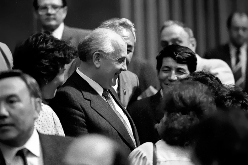 Имя, ставшее эпохой. Нурсултан Назарбаев: новое прочтение биографии Имя, ставшее эпохой. Нурсултан Назарбаев: новое прочтение биографии