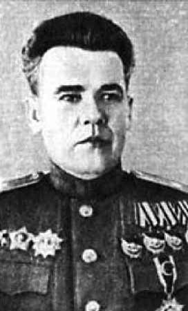 На службе у бога войны. В прицеле черный крест На службе у бога войны. В прицеле черный крест