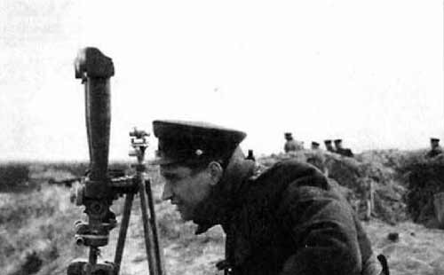 На службе у бога войны. В прицеле черный крест На службе у бога войны. В прицеле черный крест