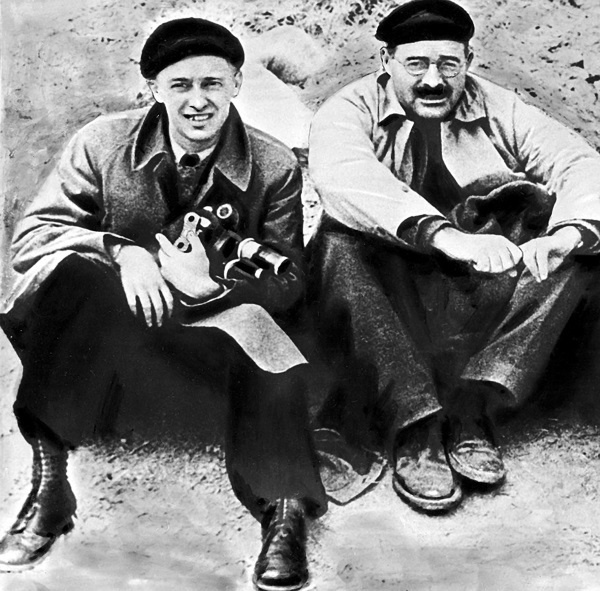 Под пулеметным огнем. Записки фронтового оператора Под пулеметным огнем. Записки фронтового оператора