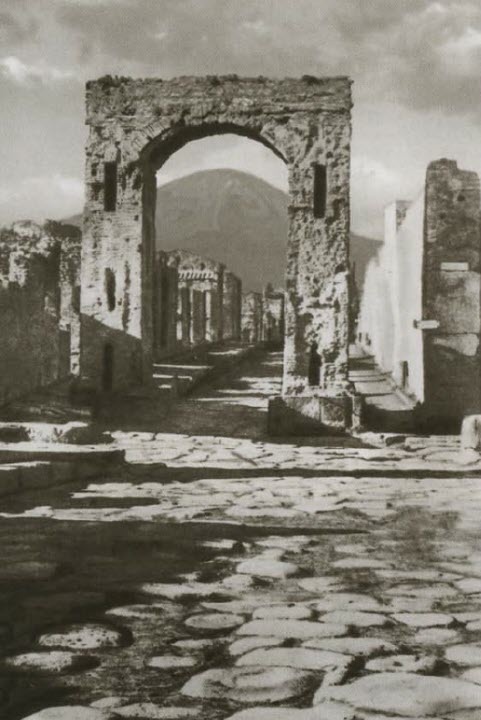 Калигула Калигула