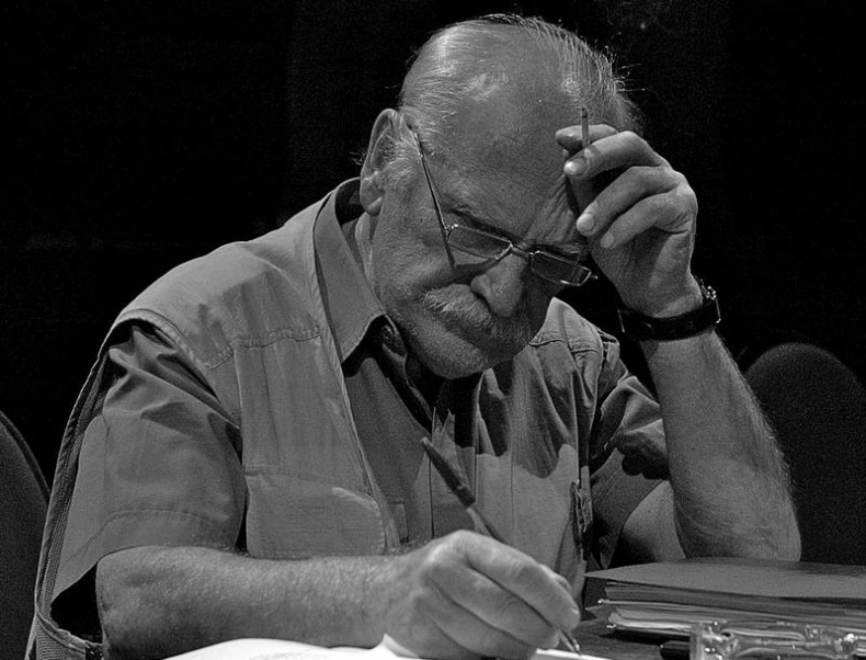 Петр Фоменко. Энергия заблуждения Петр Фоменко. Энергия заблуждения