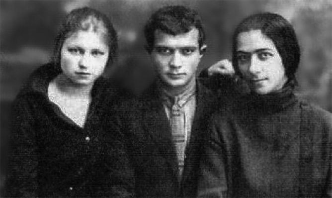 Тайна гибели Сергея Есенина. «Черный человек» из ОГПУ Тайна гибели Сергея Есенина. «Черный человек» из ОГПУ