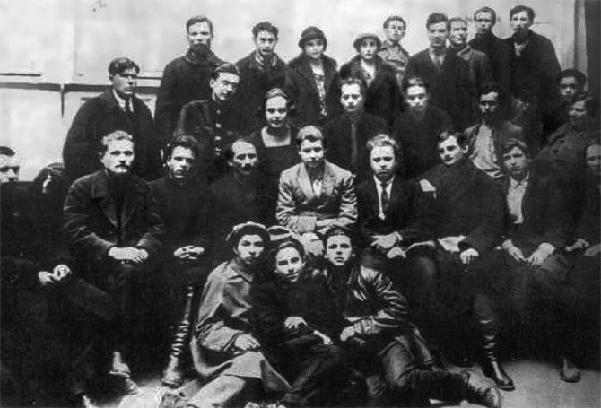 Тайна гибели Сергея Есенина. «Черный человек» из ОГПУ Тайна гибели Сергея Есенина. «Черный человек» из ОГПУ