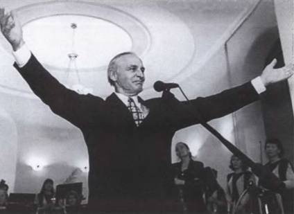 Летят за днями дни... Летят за днями дни...