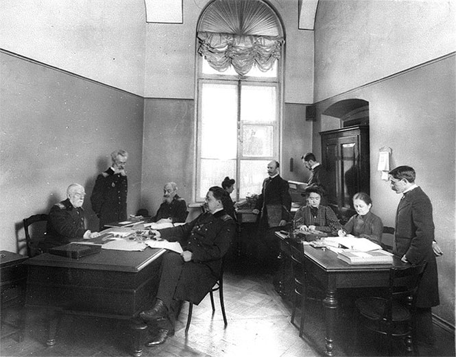 Смольный институт. Дневники воспитанниц Смольный институт. Дневники воспитанниц